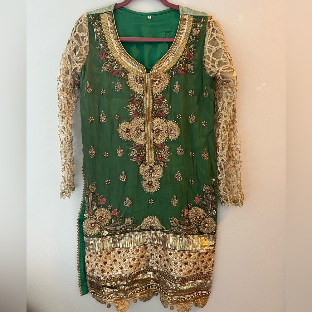 (New) Embroidered Green & Gold 3pc Outfit